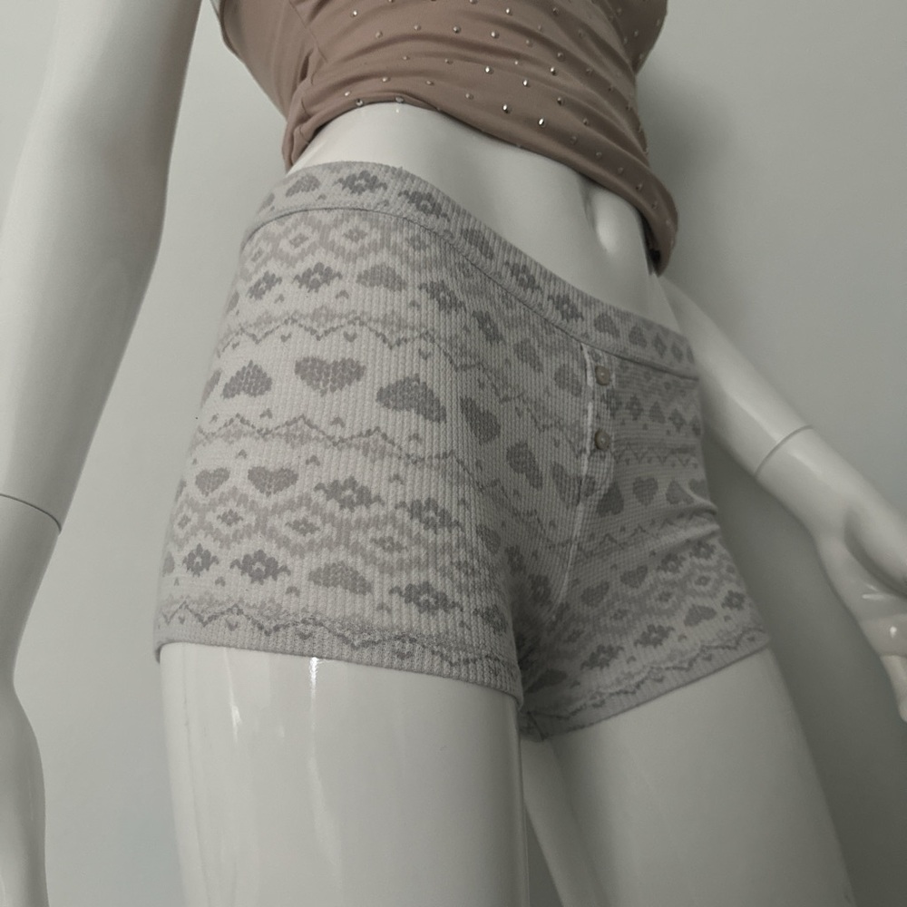 aerie : Grey heart patterned loungewear shorts #loungewear